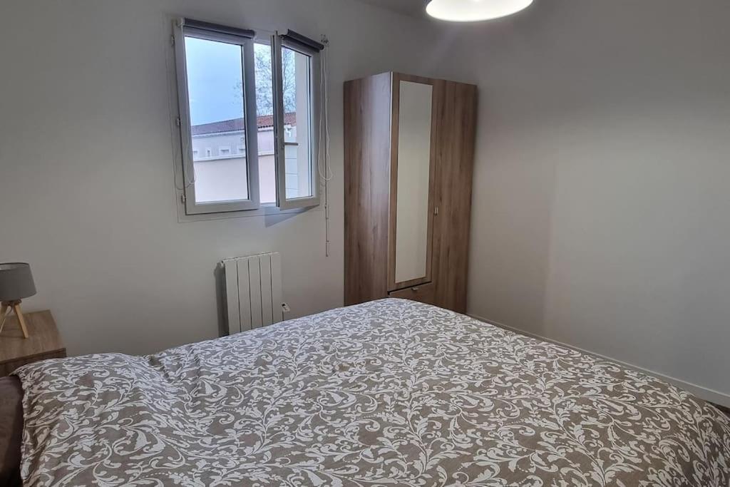 Belle Maison Climatisee Renovee Pac-Man Entre Collegues, Amis, Famille - Barbecue - Netflix - Prime - Baby Foot 50Cts Saint-Seurin-sur-l'Isle Bagian luar foto