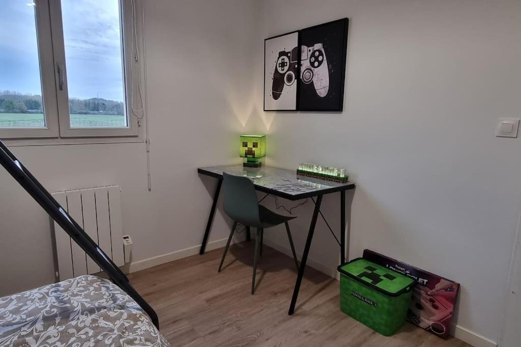 Belle Maison Climatisee Renovee Pac-Man Entre Collegues, Amis, Famille - Barbecue - Netflix - Prime - Baby Foot 50Cts Saint-Seurin-sur-l'Isle Bagian luar foto